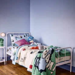 Marvel Hulk Fist Knit Kids' Throw Blanket - The Marvel Collection By Pillowfort™