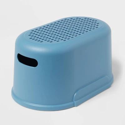 Kids' Single Step Stool - Pillowfort™ 4 Kids' Single Step Stool - Pillowfort™ - Image 2