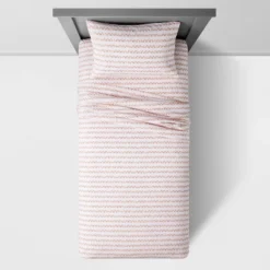 Rainbow Scallop Cotton Kids' Sheet Set - Pillowfort™ -Pillowfort GUEST 38830fd4 2119 4cf4 9462 eb638b8b9183