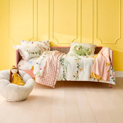 Princess 'Follow Your Dreams' Kids' Throw Blanket - The Disney Collection By Pillowfort™ 3 Princess 'Follow Your Dreams' Kids' Throw Blanket - The Disney Collection By Pillowfort™