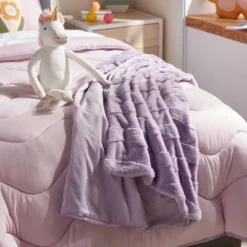 Purple Wave Kids' Plush Throw Blanket - Pillowfort™