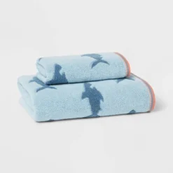 Kids' Bath Towel With SILVADUR™ Antimicrobial Technology - Pillowfort™ -Pillowfort GUEST 50fed3df af8e 4075 9cfb af50d813ca73