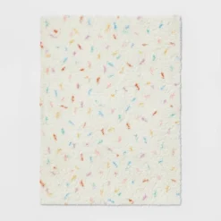 Cupcake Kids' Rug - Pillowfort™ 11 Cupcake Kids' Rug - Pillowfort™ -Pillowfort GUEST 542498ed e39d 4f7b aba5 30db4b74be1d