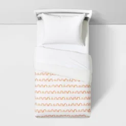 Toddler Rainbow Scallop Cotton Kids' Comforter - Pillowfort™