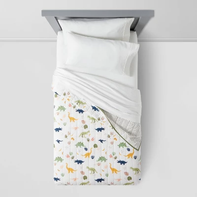 Dinosaur Poly Cotton Reversible Kids' Quilt - Pillowfort™ 4 Dinosaur Poly Cotton Reversible Kids' Quilt - Pillowfort™ - Image 2