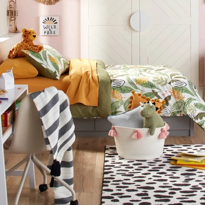 Botanical Garden Cotton Kids' Comforter Set Green - Pillowfort™ 3 Botanical Garden Cotton Kids' Comforter Set Green - Pillowfort™