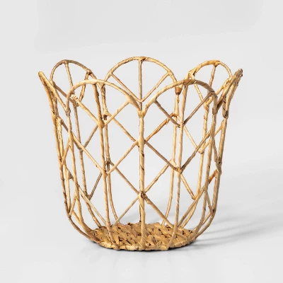 Tulip Shaped Kids' Woven Basket - Pillowfort™ 7 Tulip Shaped Kids' Woven Basket - Pillowfort™ - Image 5