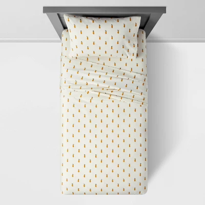 Pineapple Cotton Kids' Sheet Set - Pillowfort™ 4 Pineapple Cotton Kids' Sheet Set - Pillowfort™ - Image 2