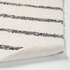 Striped Kids' Bath Rug Black & White - Pillowfort™ 7 Striped Kids' Bath Rug Black & White - Pillowfort™ -Pillowfort GUEST b7e68b59 fda0 431a b382 03b44abbf386