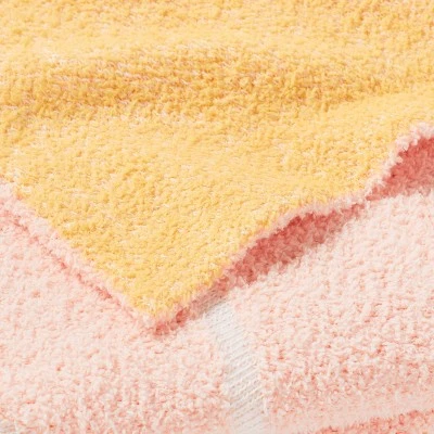 Princess 'Follow Your Dreams' Kids' Throw Blanket - The Disney Collection By Pillowfort™ 5 Princess 'Follow Your Dreams' Kids' Throw Blanket - The Disney Collection By Pillowfort™ - Image 3