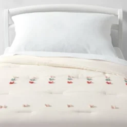 Toddler Pom Kids' Comforter - Pillowfort™ 8 Toddler Pom Kids' Comforter - Pillowfort™ -Pillowfort GUEST baf6c305 5ad4 49d0 bbd4 1fae240d704b