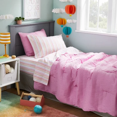 5'x7' Ombre Neon Rainbow Tufted Kids' Rug - Pillowfort™ 7 5'x7' Ombre Neon Rainbow Tufted Kids' Rug - Pillowfort™ - Image 5