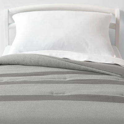 Toddler Waffle Striped Kids' Comforter - Pillowfort™ 5 Toddler Waffle Striped Kids' Comforter - Pillowfort™ - Image 3