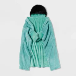 Marvel Hulk Kids' Hooded Blanket - The Marvel Collection By Pillowfort™ 7 Marvel Hulk Kids' Hooded Blanket - The Marvel Collection By Pillowfort™ -Pillowfort GUEST d7437a41 5615 43dc a2f1 ac6429204d5e