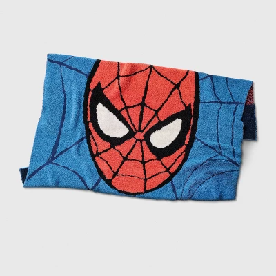 Marvel Spider-Man Mask Knit Kids' Throw Blanket - The Marvel Collection By Pillowfort™ 6 Marvel Spider-Man Mask Knit Kids' Throw Blanket - The Marvel Collection By Pillowfort™ - Image 4